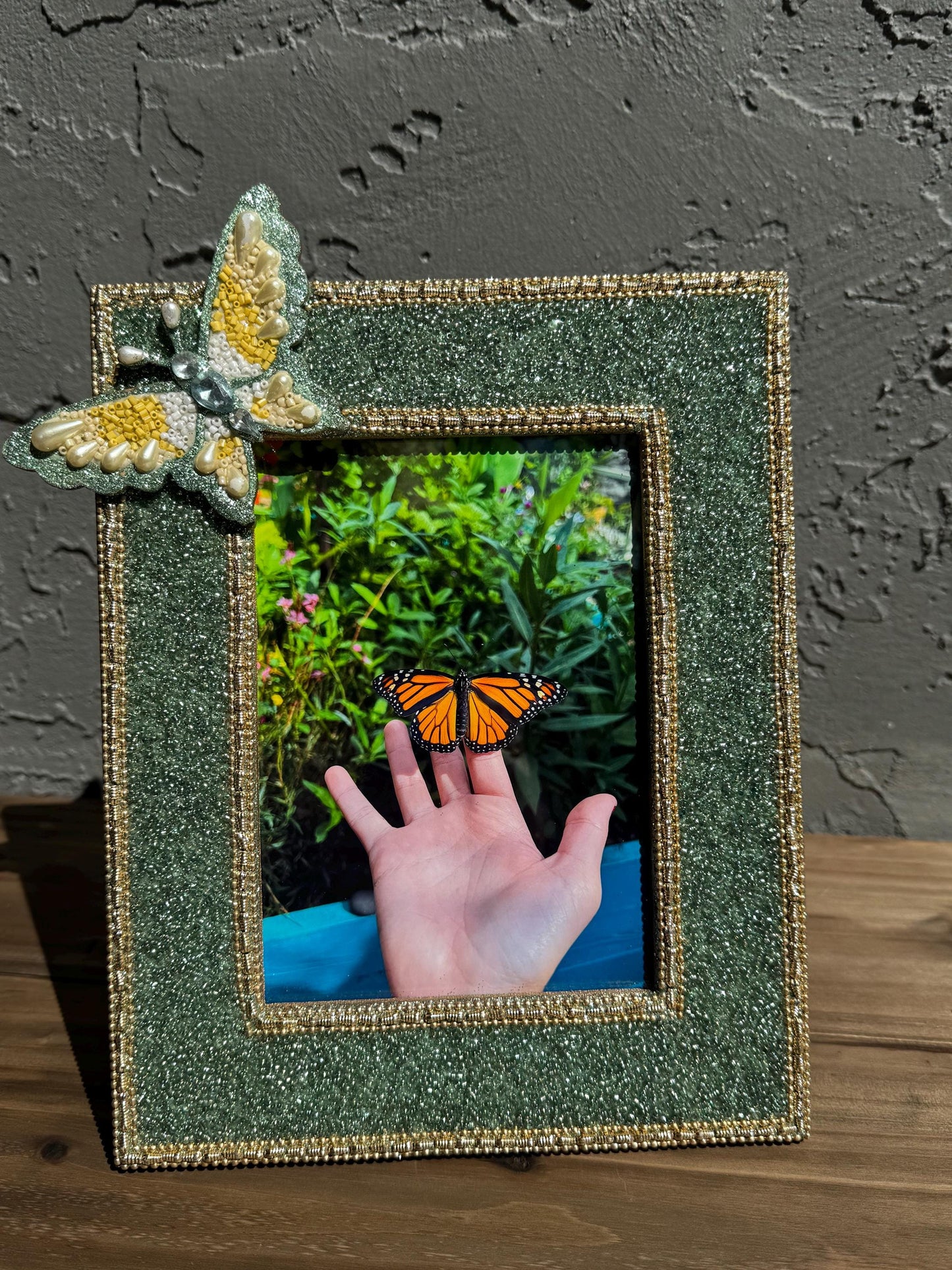 Monarch Butterfly Fine Art Print in Beaded Butterfly Frame, Monarch Butterfly Photo, Butterfly Print, Butterfly Photography, Nature Photo
